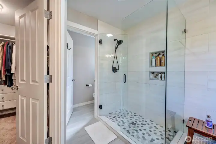 Custom primary suite shower.