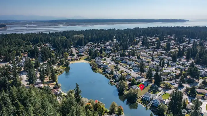 THe beautiful Camaloch neighborhood offers unlimited golf, two community pools, your household water, a gated community and is close to several beaches.