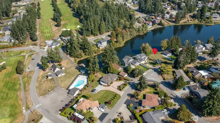 Aerial view of the community and Smith Lake.