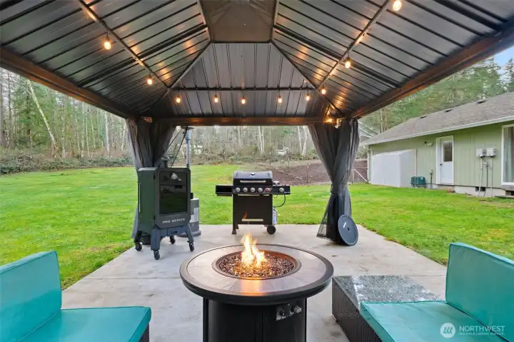 Gazebo with electricity stays