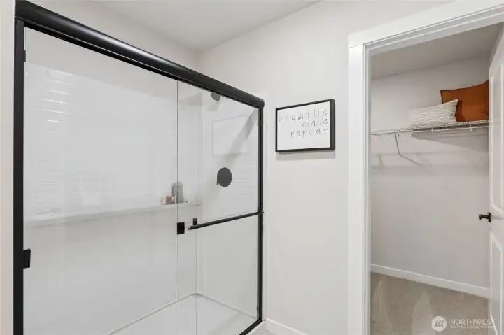 Photos are for representation only.  Features, colors and selections may differ from photograph. See site agent for details.