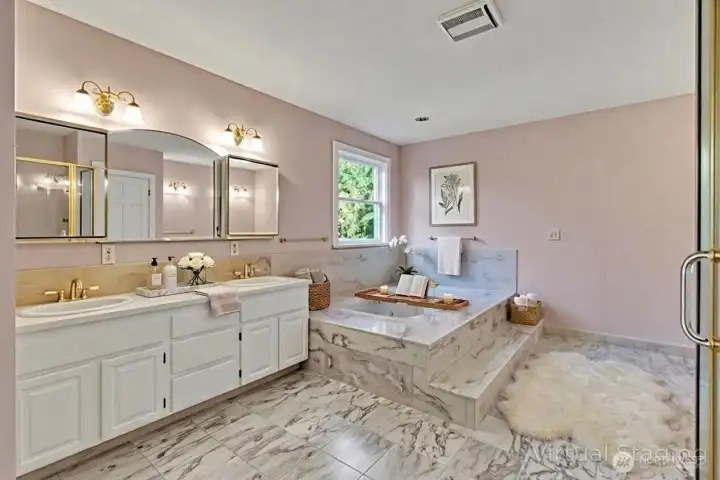 Upstairs Primary Bathroom