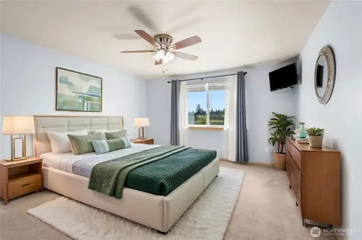 Large primary bedroom with ensuite