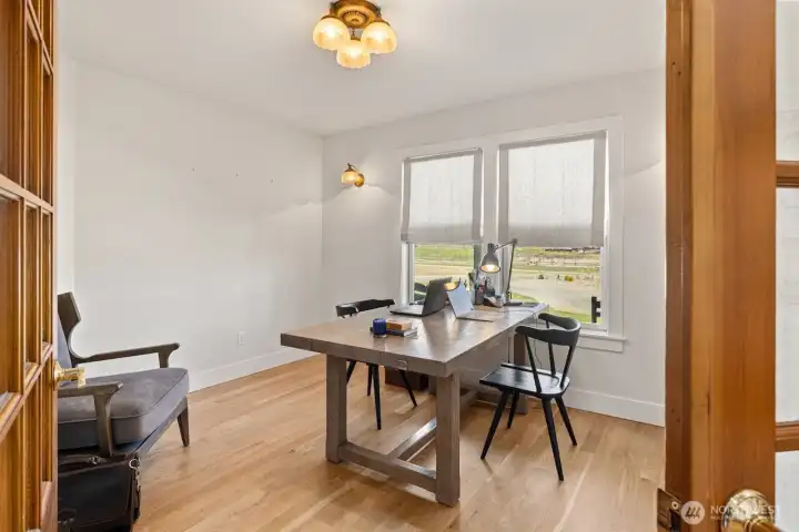 Home office/den