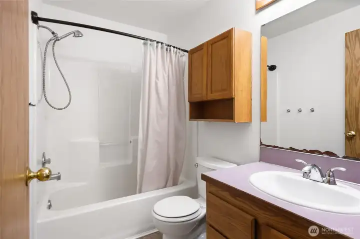 Main bathroom
