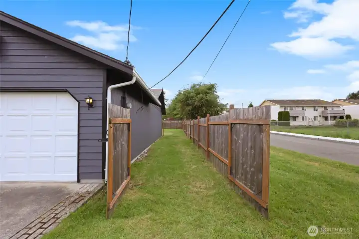 Easy access to back yard