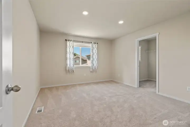 Bedroom 4 with walk in closet. Bedroom 4 with walk in closet.
