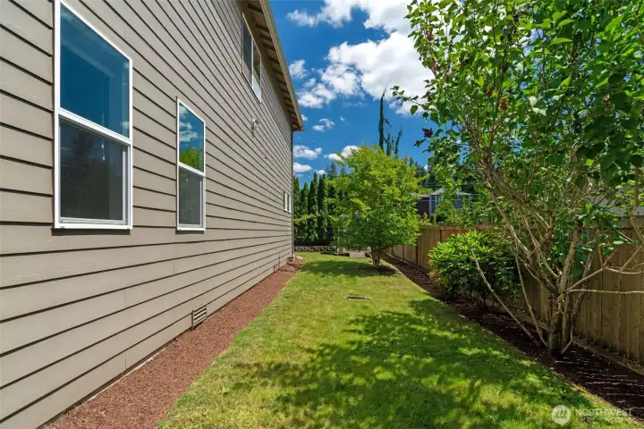Side yard. Side yard.