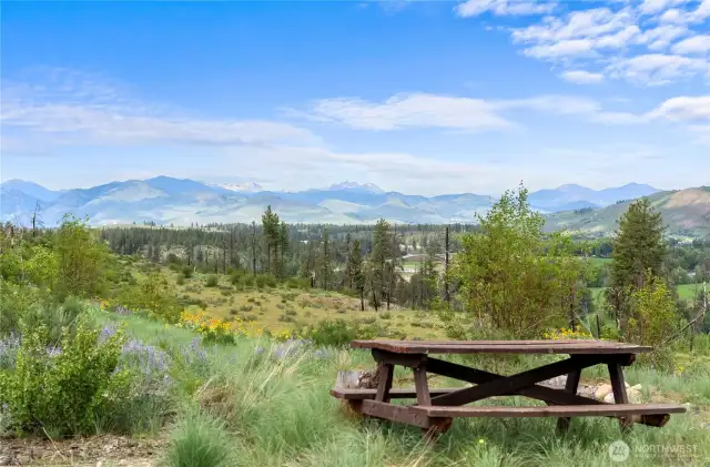 Future main residence homesite with expansive mountain views
