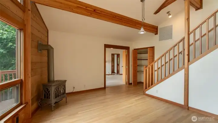 Looking towards the primary suite