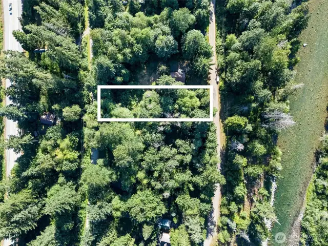 Aprox. outline of double deep lot with road access on both the north and south side.