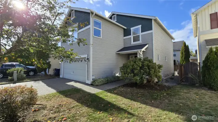 Liberty Ridge is centrally located, close to major freeways, restaurants, shopping centers, SeaTac and more.