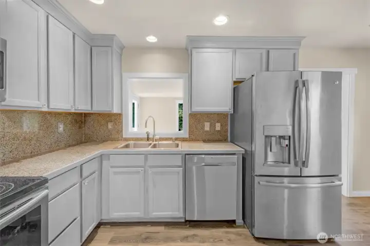 Plenty of cabinets