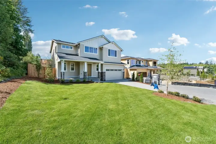 Huge front yard & long driveway