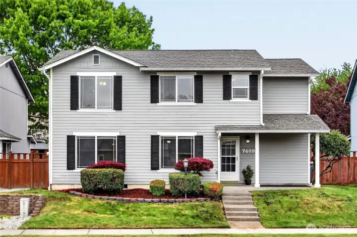 ABOUT THE AREA  Easy access to Hwy 410 with connections to Hwy’s 162, 165, 167  1.6 miles to East Puyallup Foothills Trail Trailhead  1.8 miles to Sumner Lake for shopping and dining  3.5 miles to Riverwalk Trail, Puyallup  5.4 miles to Allan Yorke Park – a 45-acre park with lake, playground, ballfields, skateboard park, sport courts and trails  6 miles to Puyallup for shopping, dining and entertainment  25 miles to Joint Base Lewis McCord  27 miles to SeaTac Airport  35 miles to Seattle for waterfront fun and attractions, major sporting events, entertainment, shopping and dining  52 miles to Mount Rainier National Park  54 miles to Crystal Mountain for activities for all seasons  109 miles to Ocean Shores / Pacific Ocean for beach activities