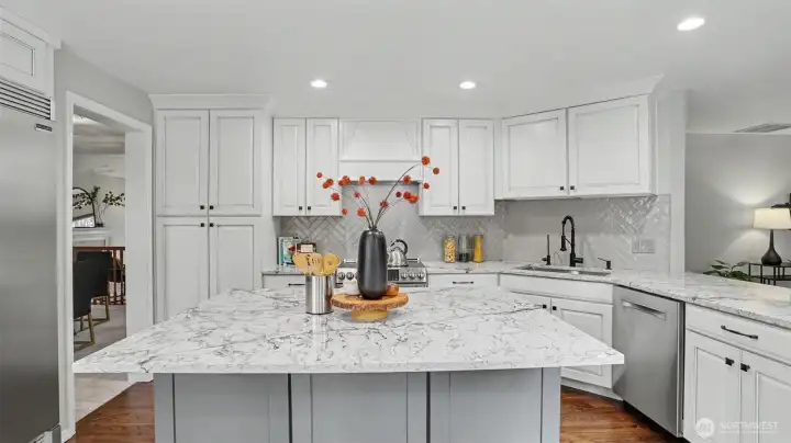 All appliances stay with the home!