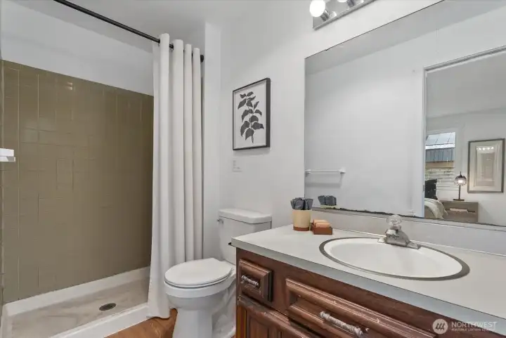 primary 3/4 bath primary 3/4 bath
