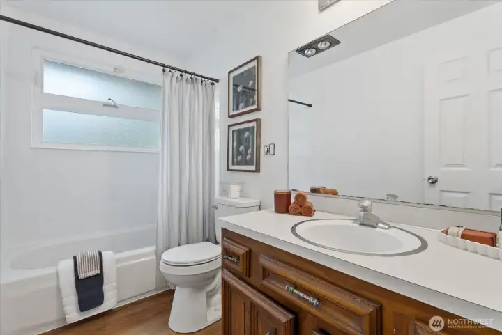 full bathroom full bathroom