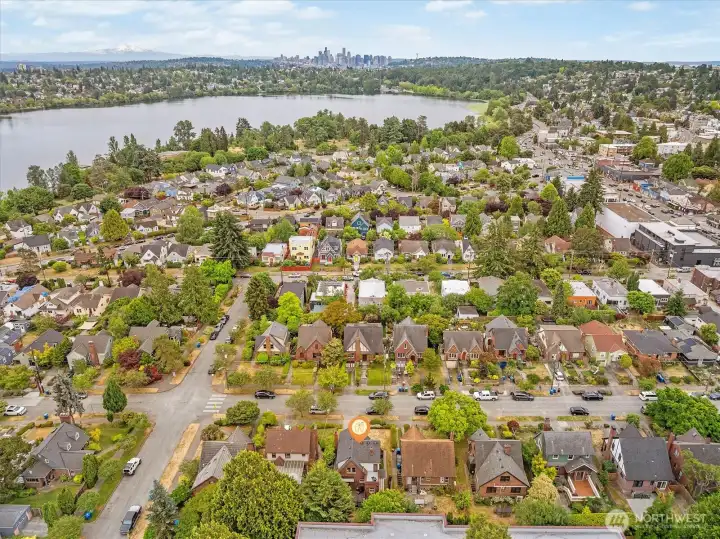 Aerial photo looking south and east. You can see Green Lake from this photo and the city scape of downtown Seattle. Just a couple of blocks to Green Lake & everything the Green Lake neighborhood has to offer! 93 bike score & 76 walk score. And only minutes to downtown & Amazon.