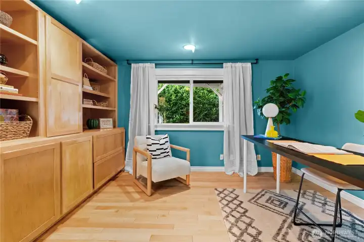 Office/ Den