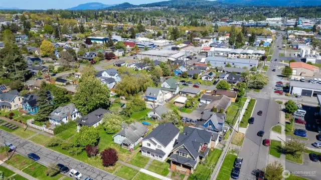 Close to downtown, schools, shopping and tennis courts.
