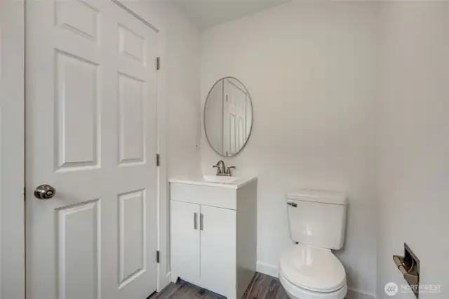 Main level half with with laundry hook-ups