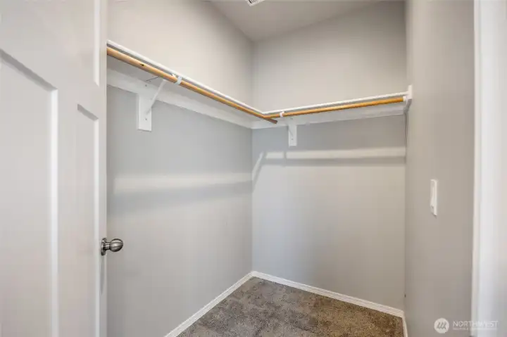 Primary bedroom Walk-in-Closet