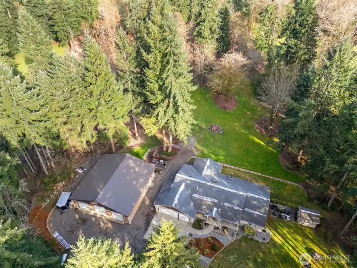 flat, dry 5 acres of usable land, fully fenced