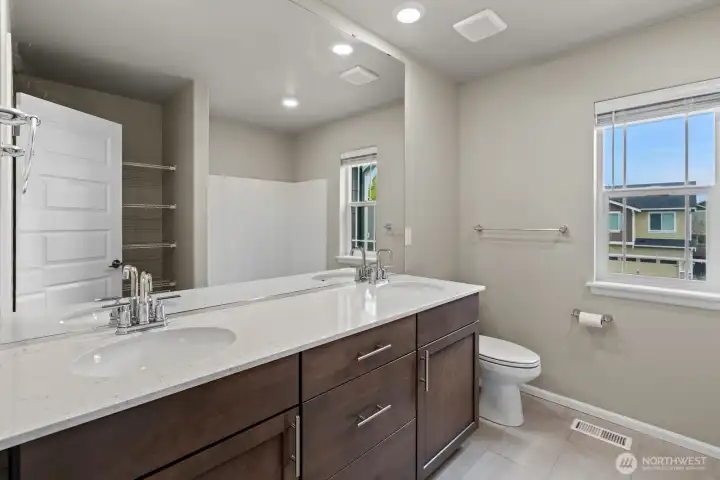 2nd bathroom