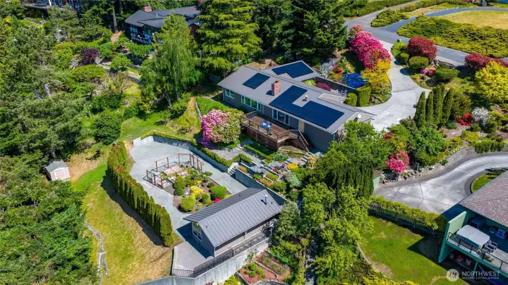 Just over 1/2 an acre of privacy Just over 1/2 an acre of privacy