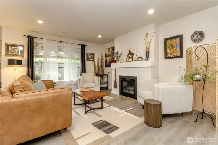 Cozy gas fireplace!