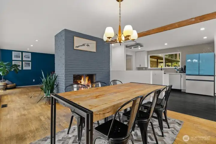Open floor plan provides a seamless connections. Open floor plan provides a seamless connections.