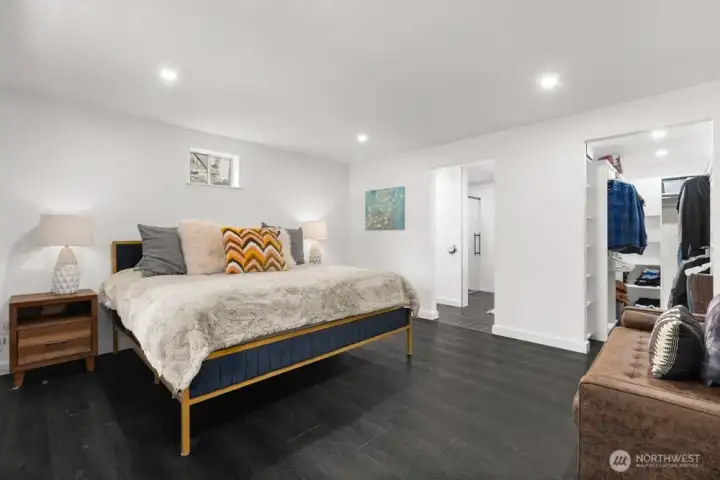 The second primary adds flexibility and comfort, multi-generational living. The second primary adds flexibility and comfort, multi-generational living.