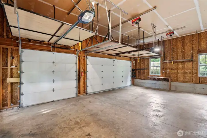3 vehicle garage