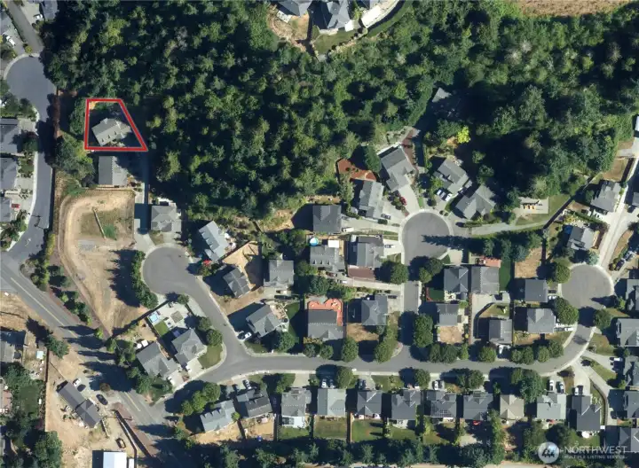 The perfect location: enjoy a vibrant community lifestyle while living bordered by a quiet, tranquil greenbelt.