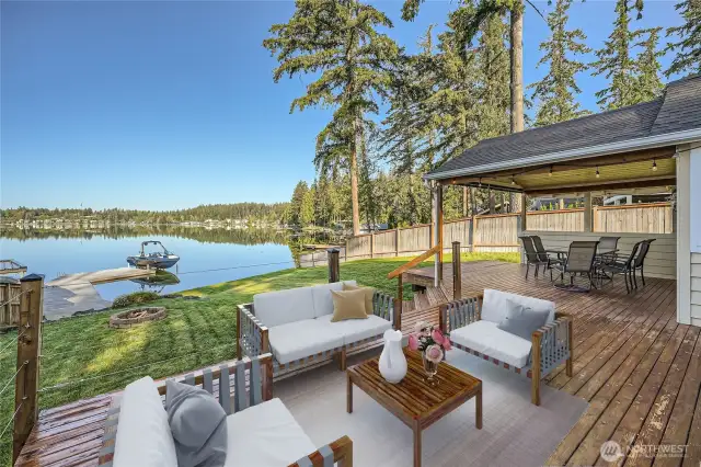 Deck with partial virtual staging.