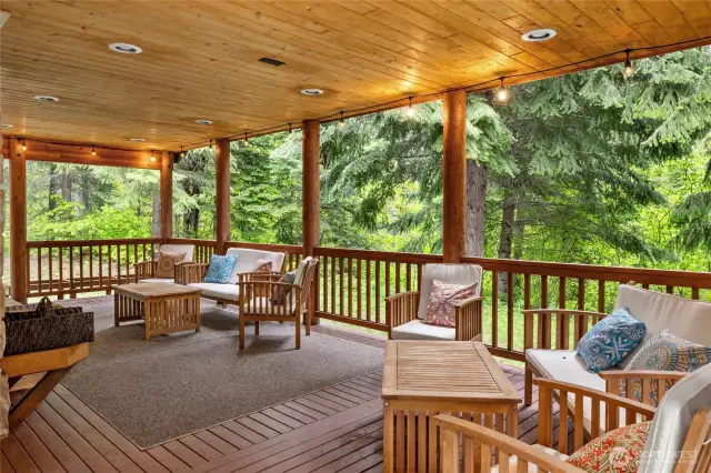 Large outdoor space perfect for entertaining.