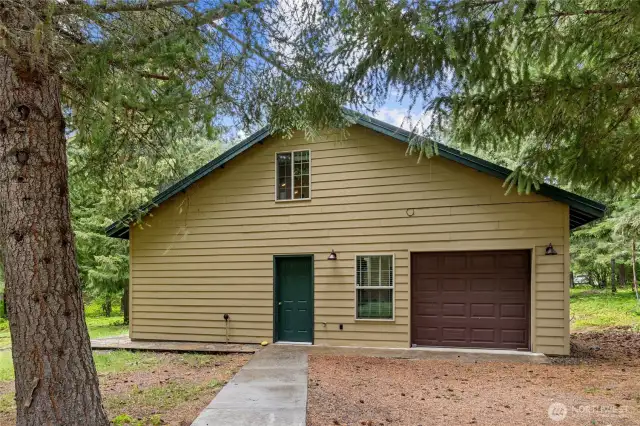 Separate 638 sq ft guest house.