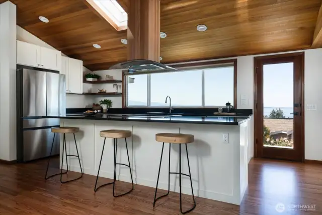 9ft Black Quartz breakfast bar.