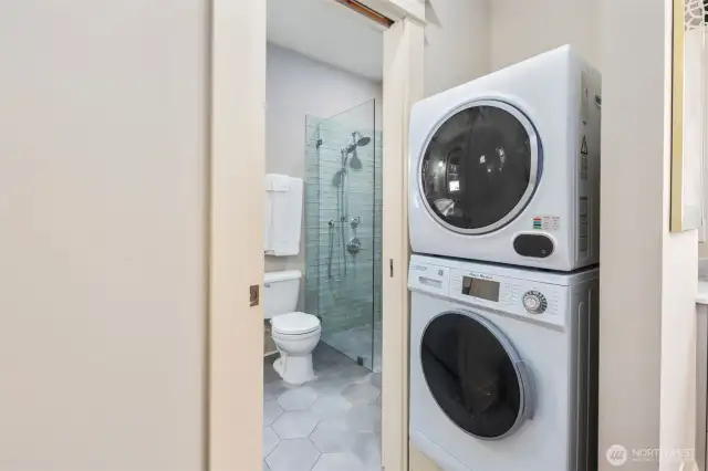 ADU Stacked washer/dryer