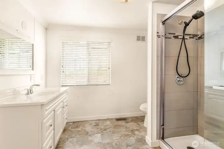 Primary bath