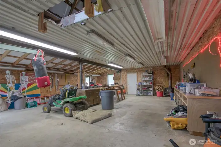 Shop/Barn