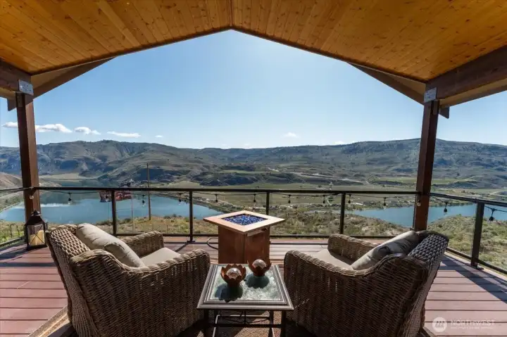 Spacious Timber Tech deck with 180 degree views of the Columbia River.
