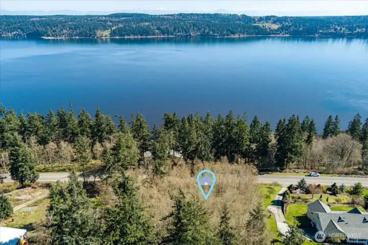 Just 5 minutes to all of Freeland amenities.