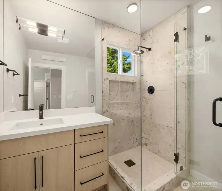 Upper level ensuite bathroom