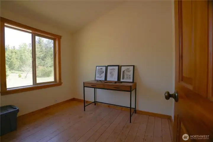 Second bedroom. Second bedroom.