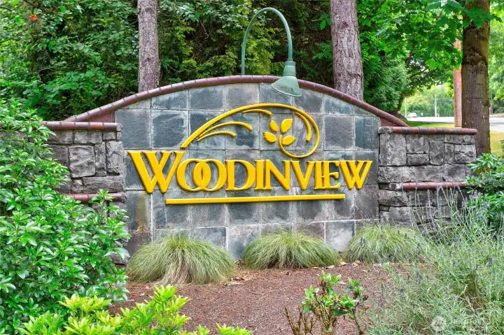 Welcome to Woodinview, a well-established community with mature landscaping and trees surrounding you.