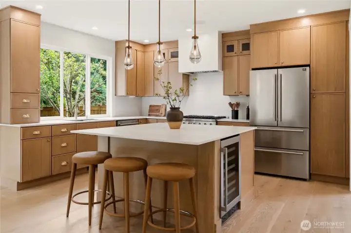 Custom Caesarstone Quartz throughout all new kitchen