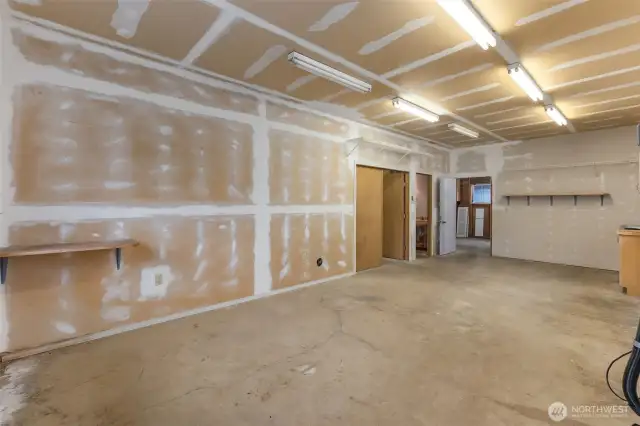 Bonus room in garage