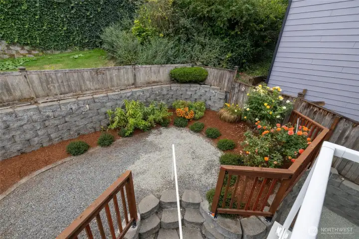 Freshly landscaped for you!